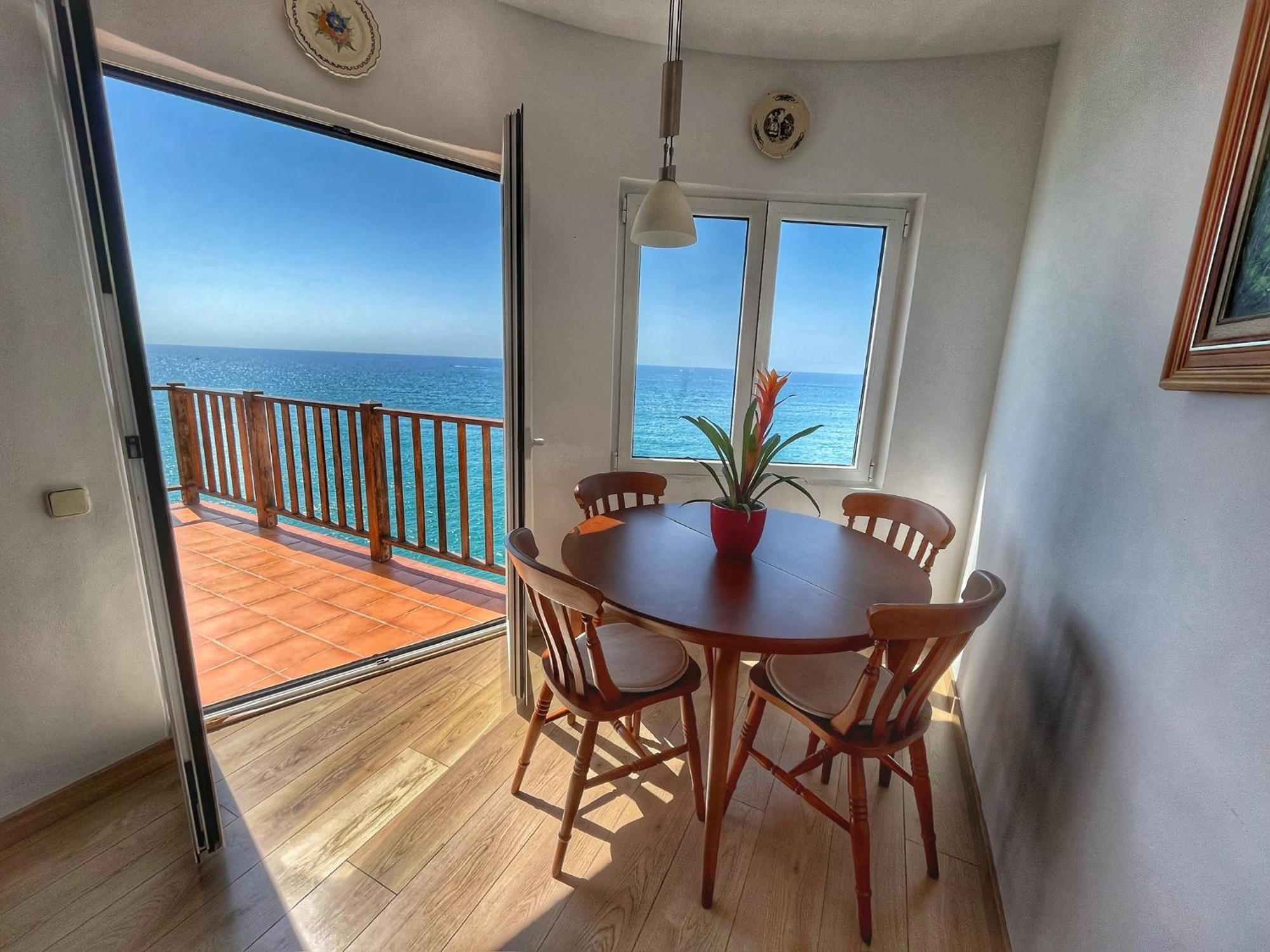Apartamento En Acantilado Con Wifi Y Aire Acondicionado Sitges Buitenkant foto